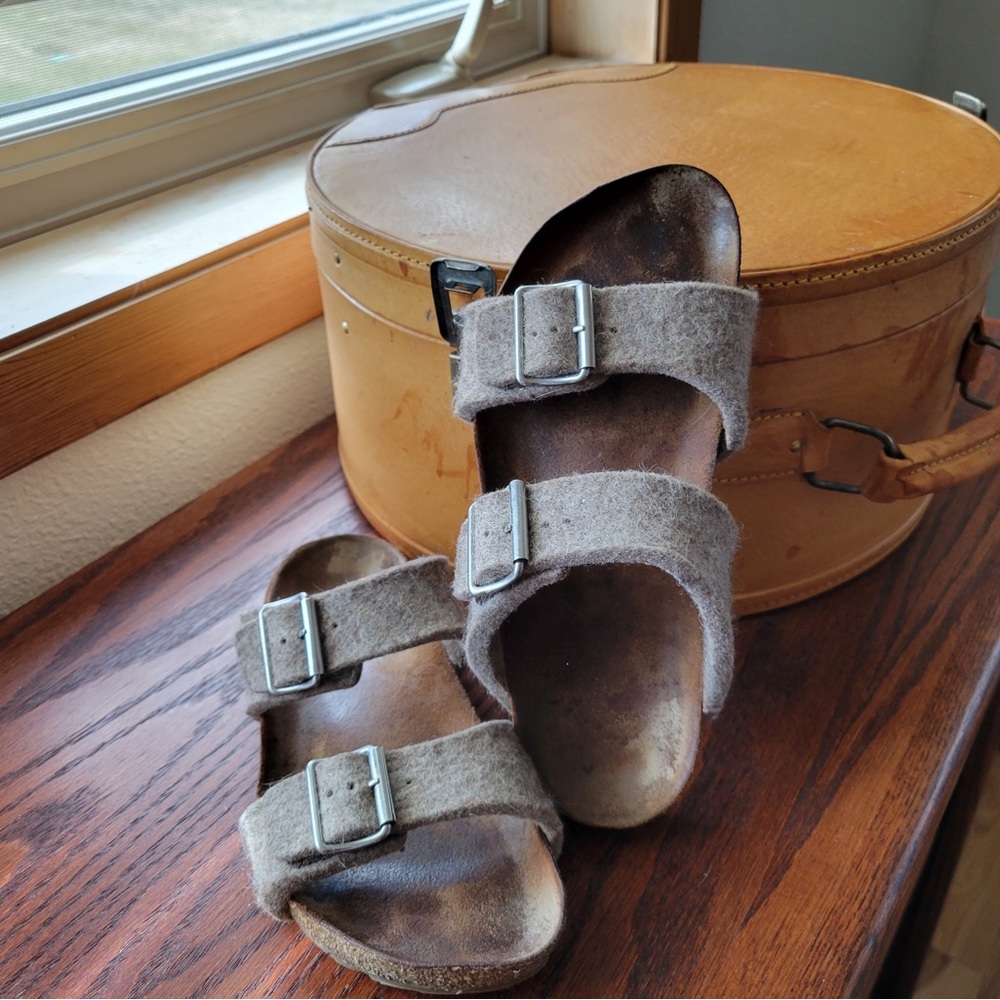 Haflinger boiled wool sandals, lite brown, size 37.